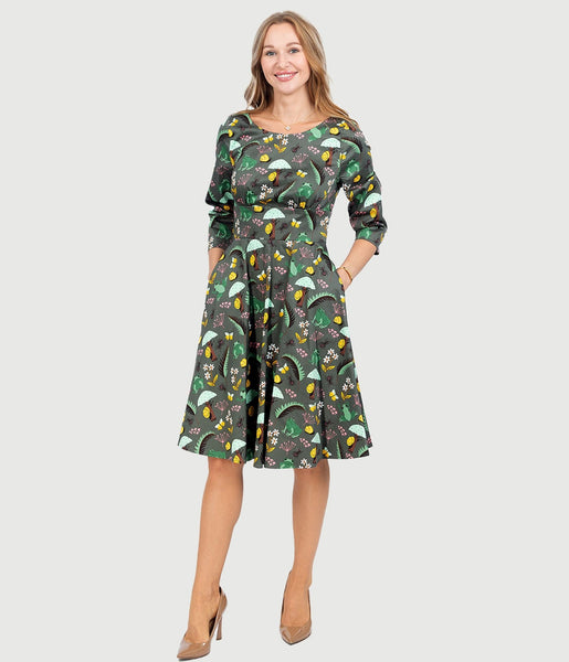 Fitted Pocketed Fit-and-Flare Scoop Neck General Print Dress