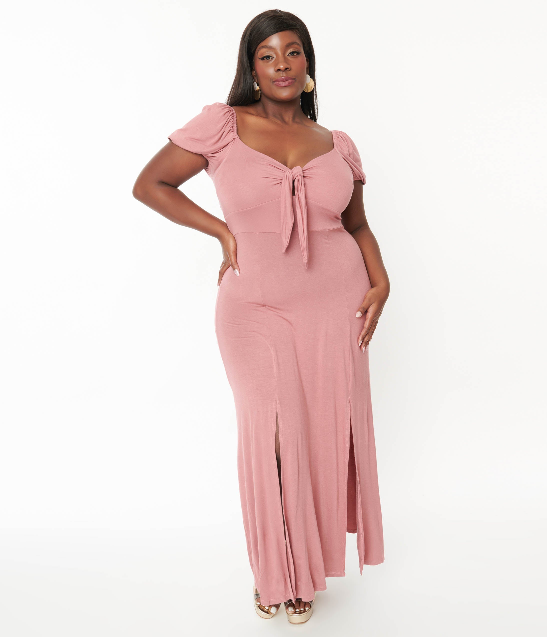 

Plus Size Dusty Pink Off She Shoulder Maxi Dress