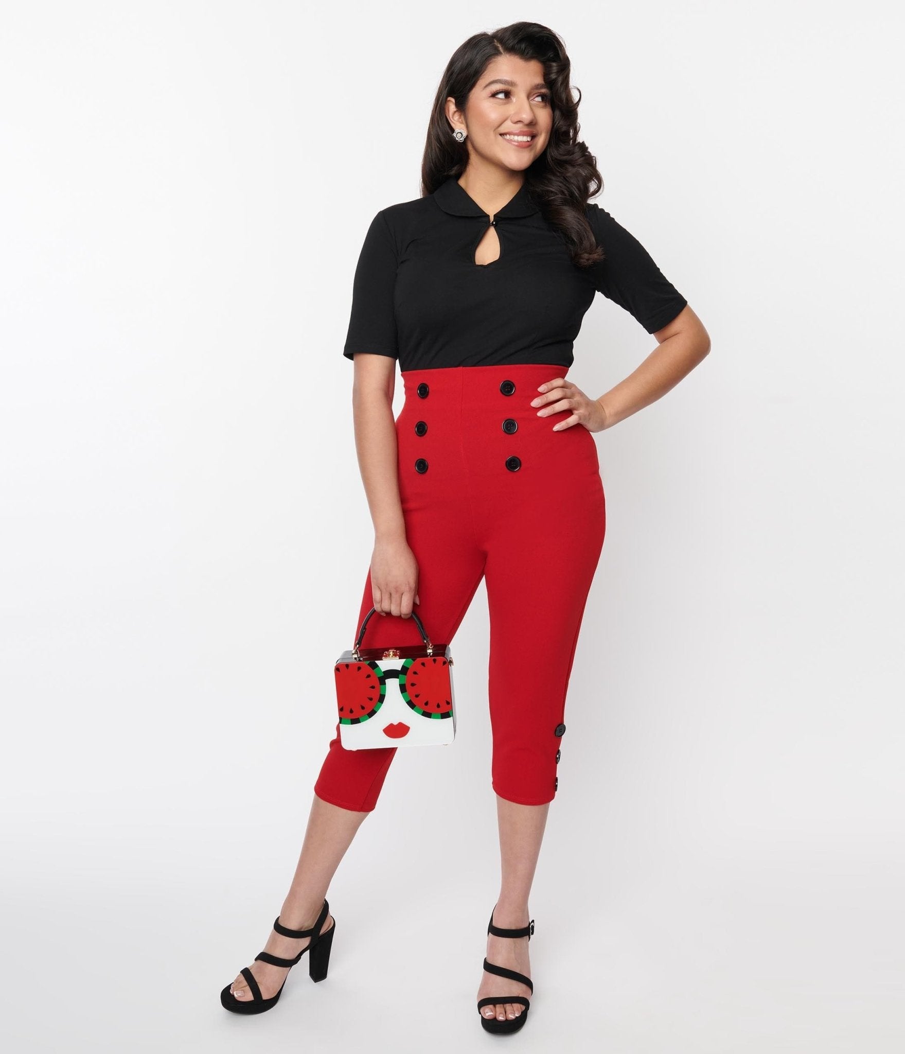 

Red High Waisted Retro Button Capris