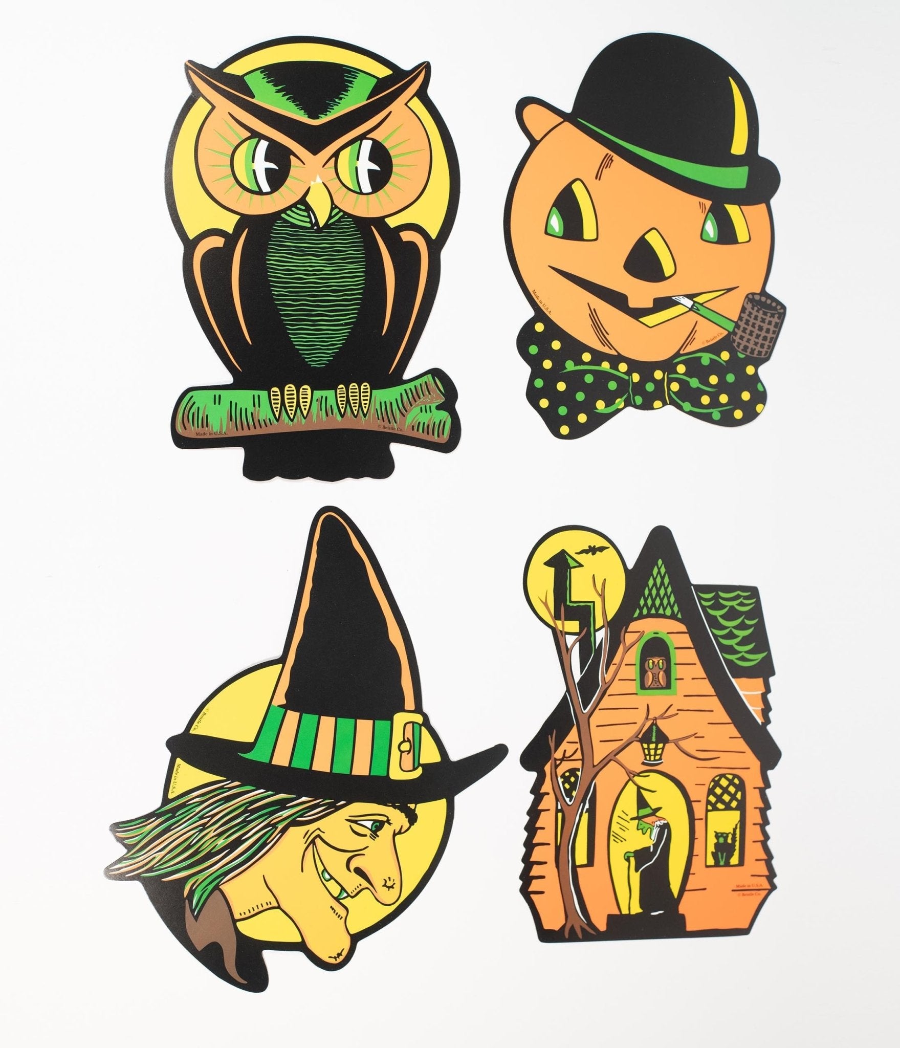 

Retro Style Halloween Paper Cutouts Decoration Set