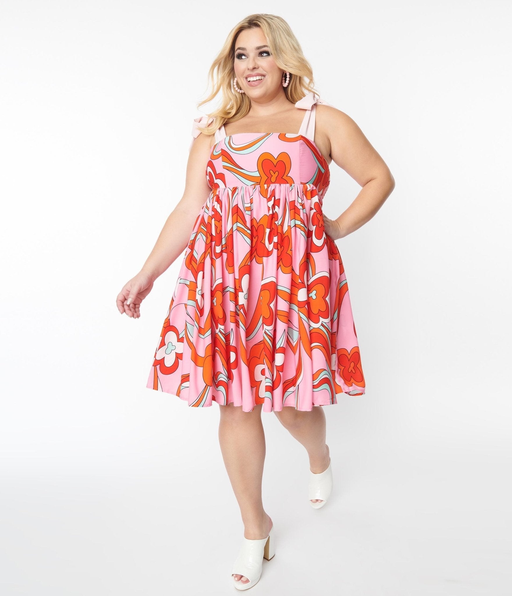 

Smak Parlor Plus Size Pink Psychedelic Floral Print Babydoll Dress