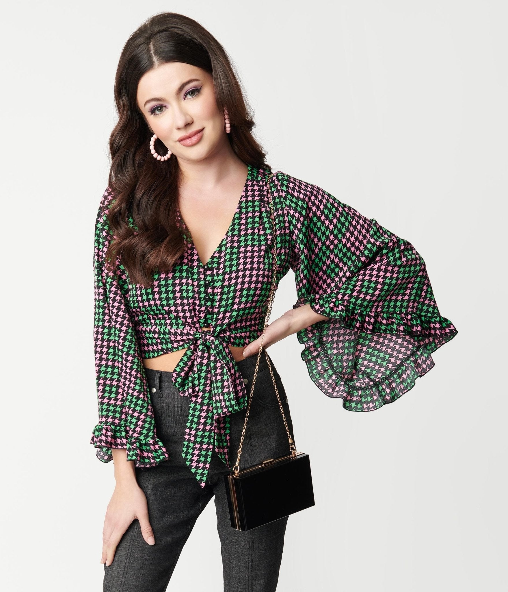 

Smak Parlour Pink & Green Houndstooth Belva Crop Blouse