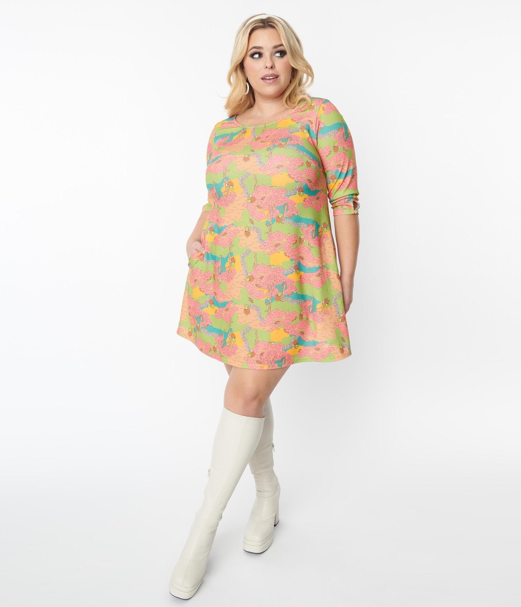 

Smak Parlour Plus Size Frog In The Park Print Cosmic Shift Dress