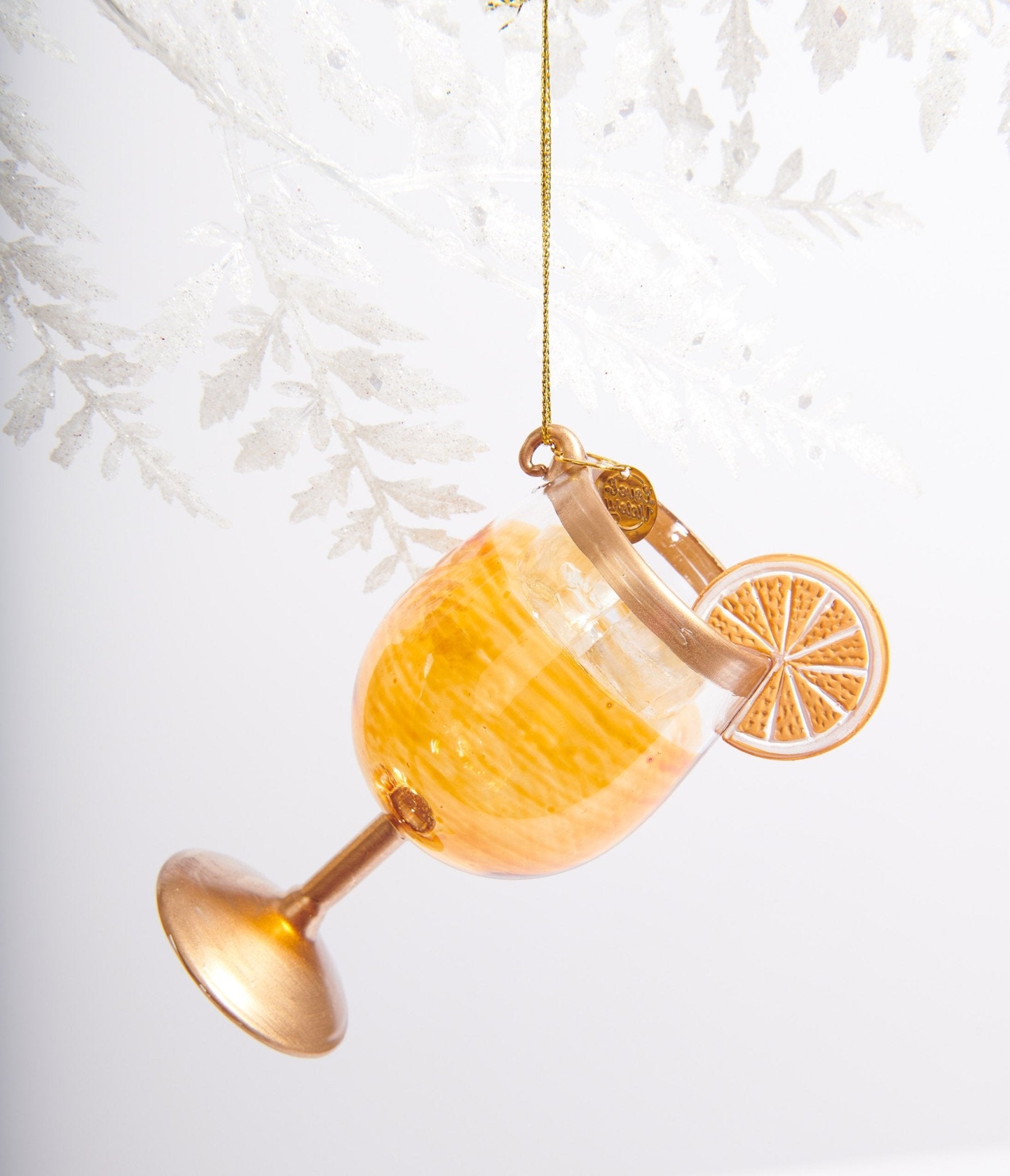 https://cdn.shopify.com/s/files/1/2714/9310/products/spritz-cocktail-glass-ornament-386997.jpg?v=1703098189