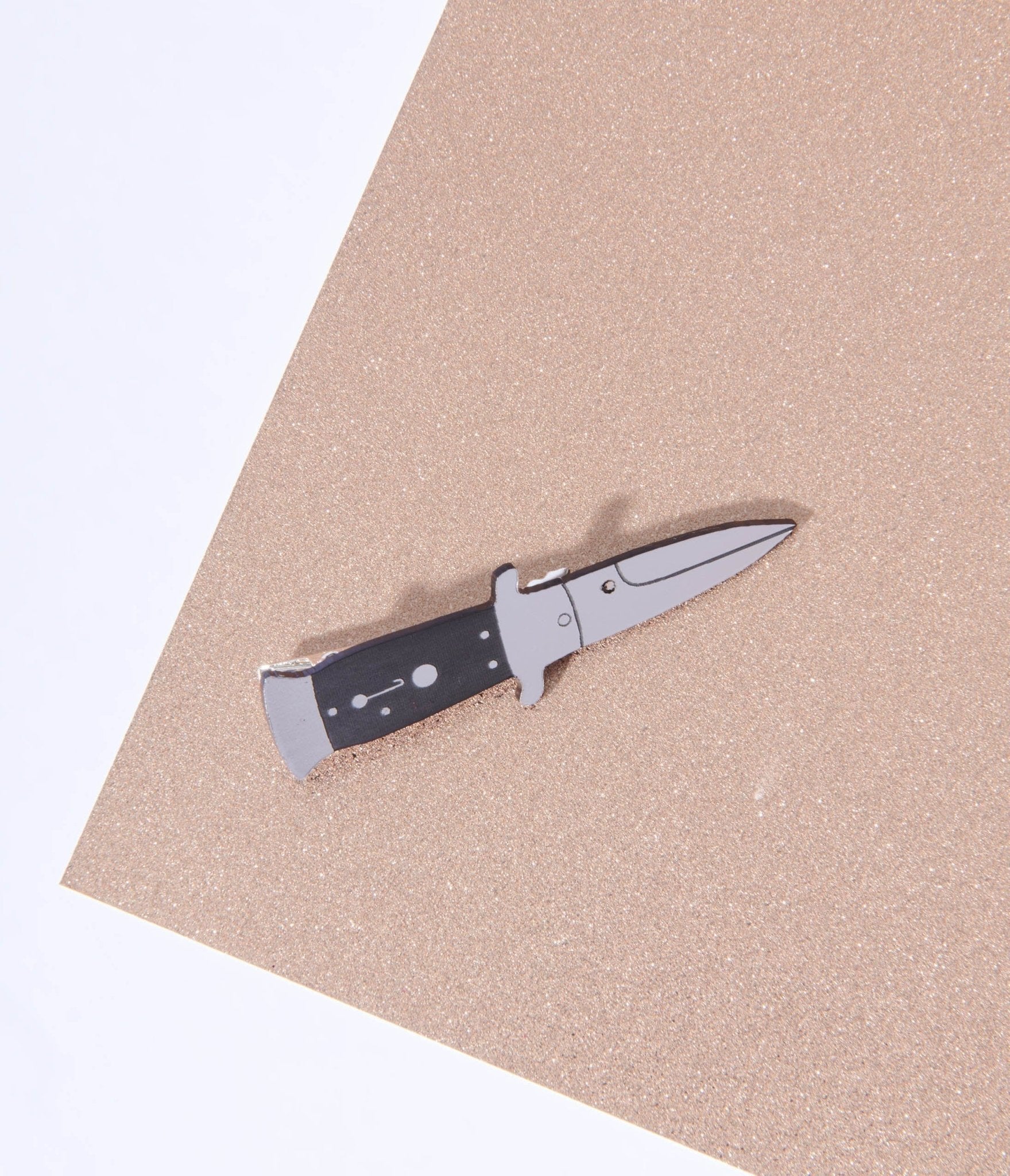 

Switchblade Hair Clip