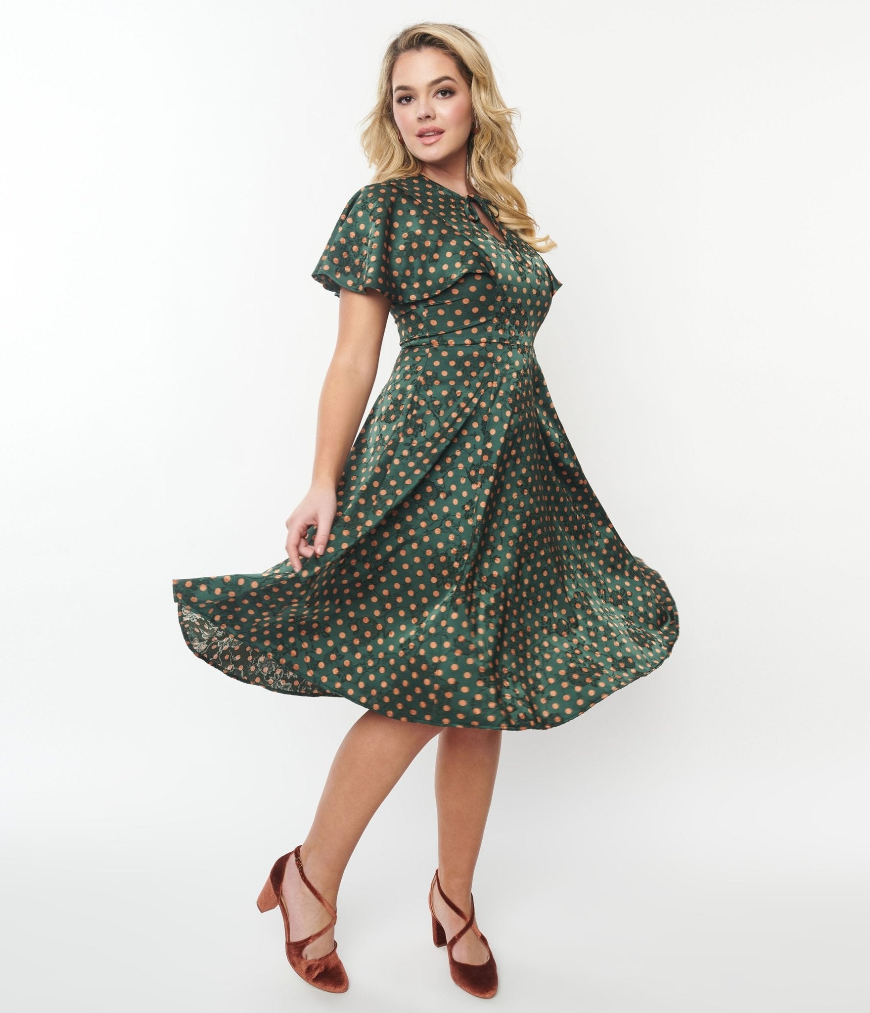 

Unique Vintage 1940S Hunter Green & Rust Polka Dot Swing Dress