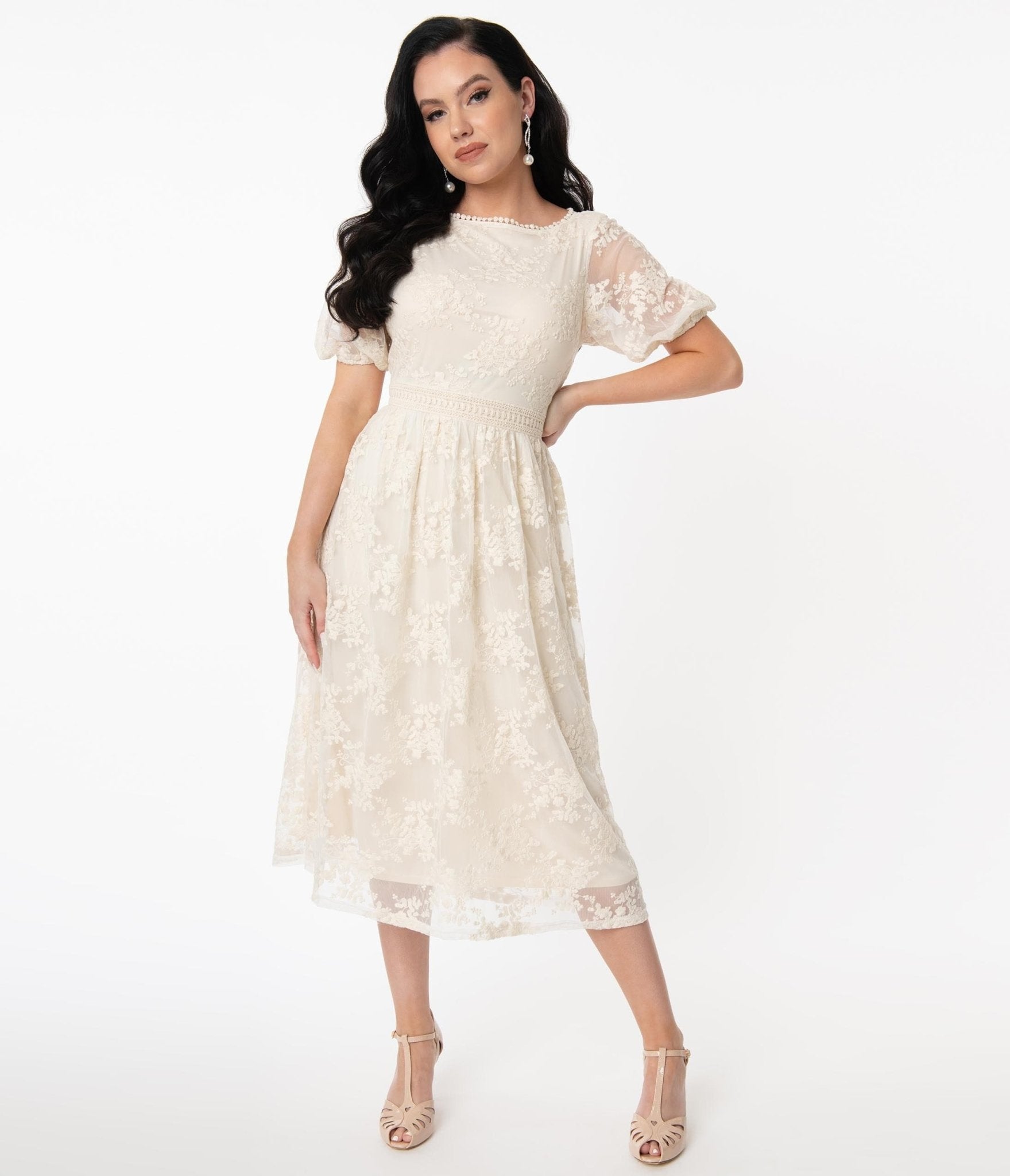 

Unique Vintage Off White Lace Andie Midi Dress