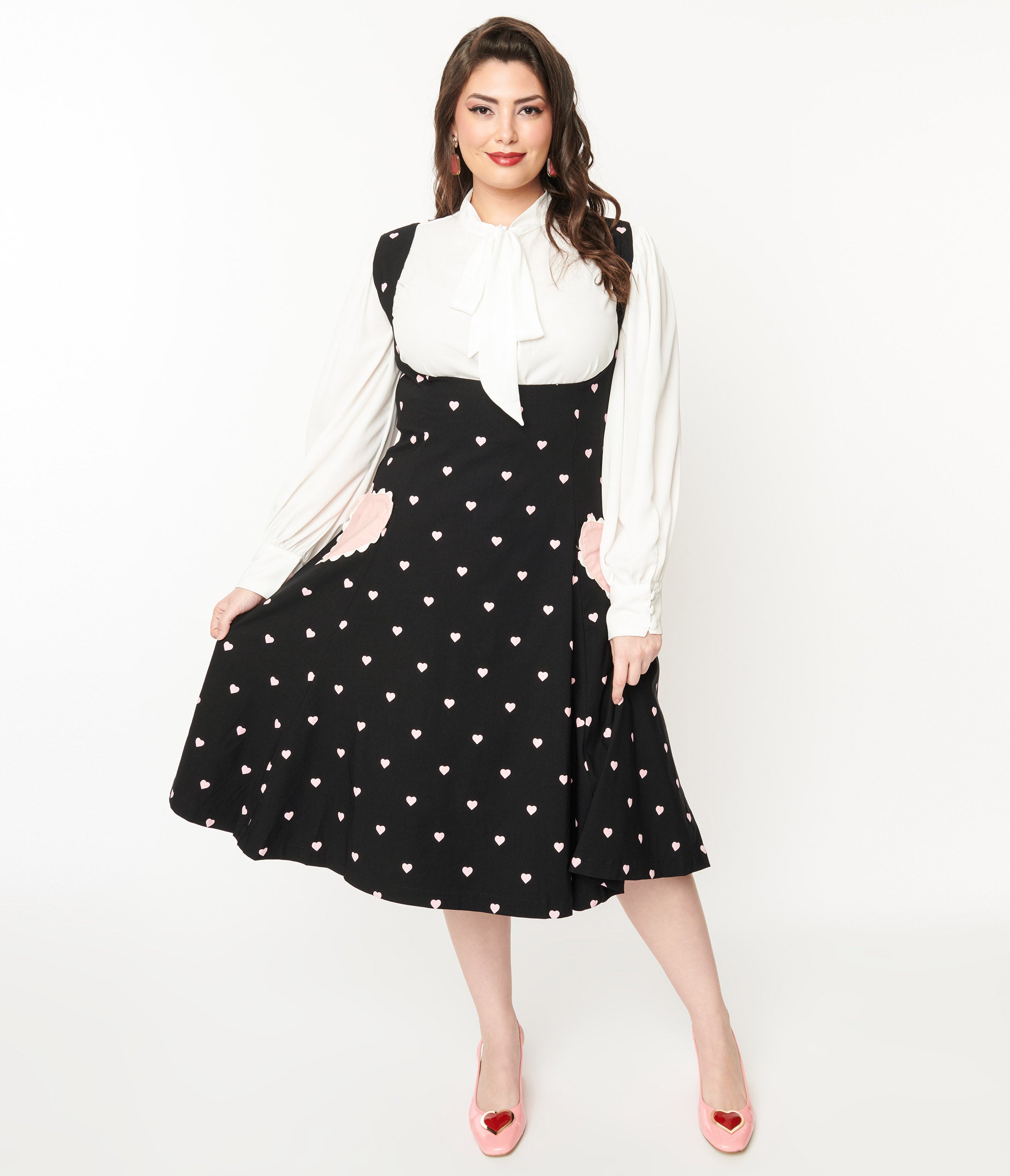 

Unique Vintage Plus Size Black & Pink Heart Amma Suspender Swing Skirt