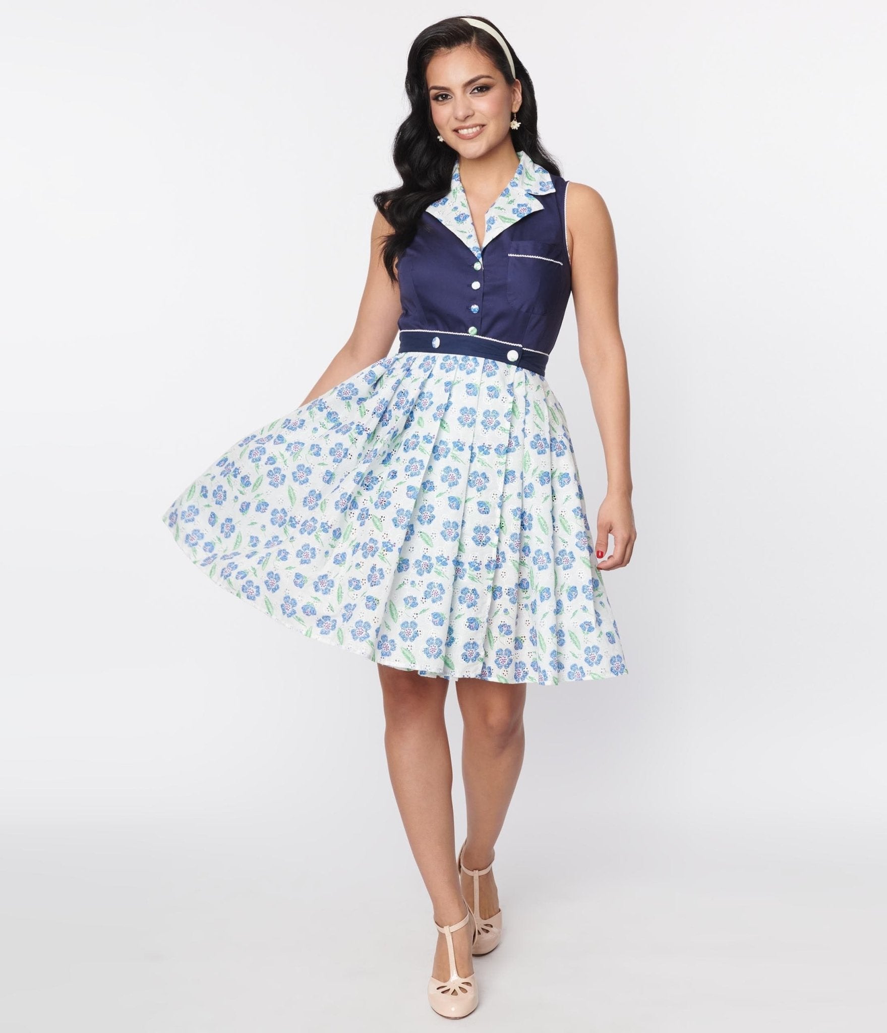 

Unique Vintage White & Blue Floral Eyelet Collins Wrap Swing Skirt