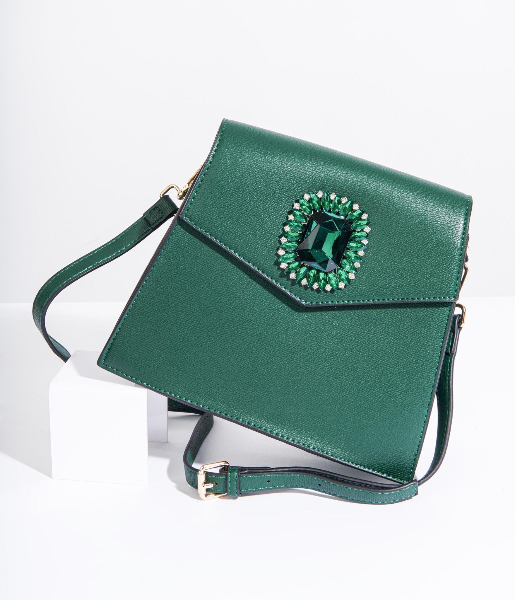 

Voodoo Vixen 1940S Green Leatherette & Pendant Handbag