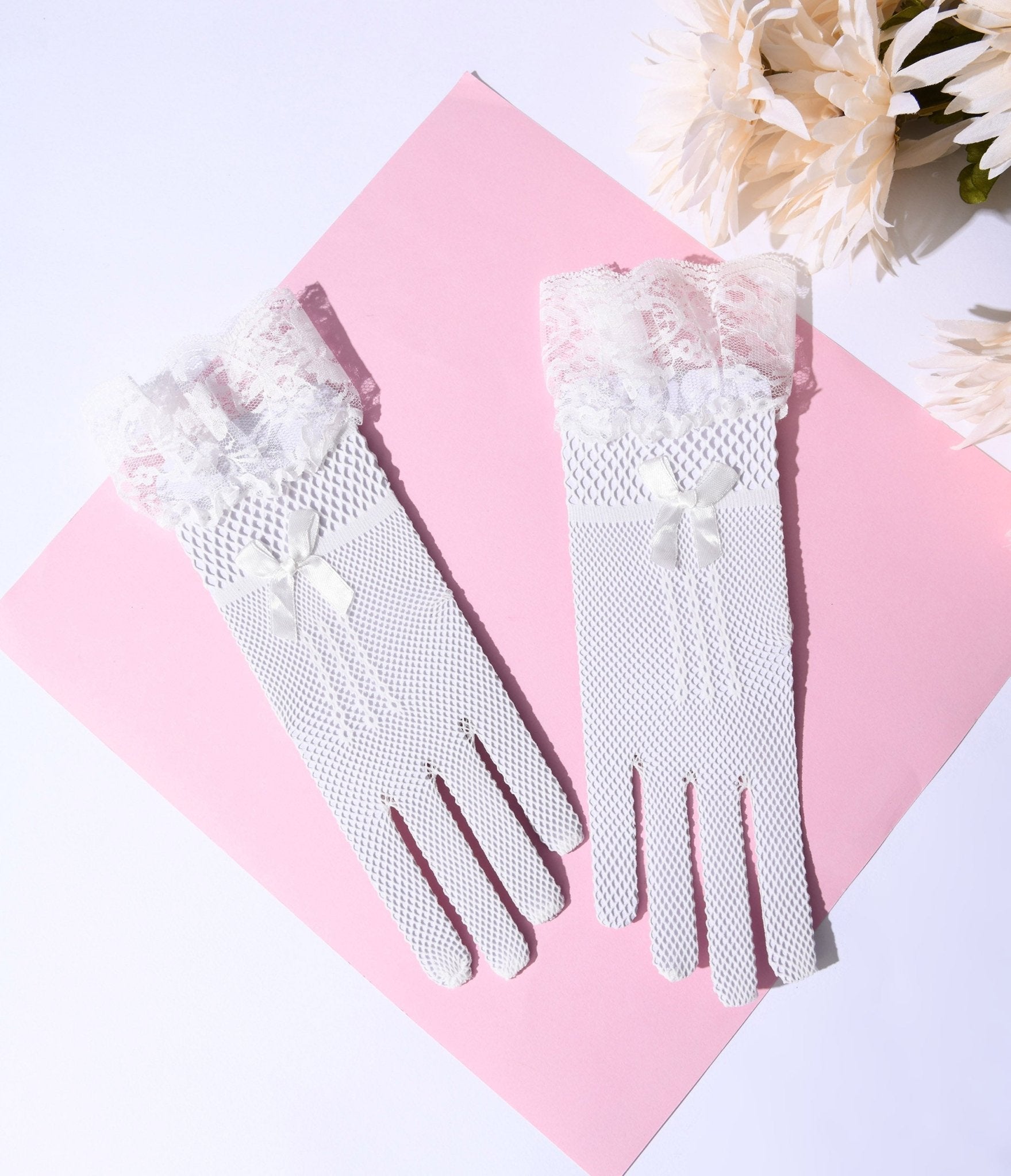 

White Fishnet & Lace Trim Gloves