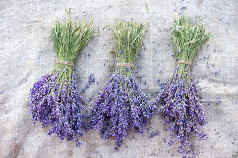 benefits of lavender bath for skin