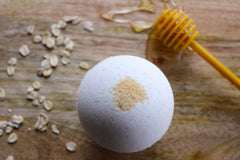 Good Common Sense Milk’n Honey oatmeal bath bomb