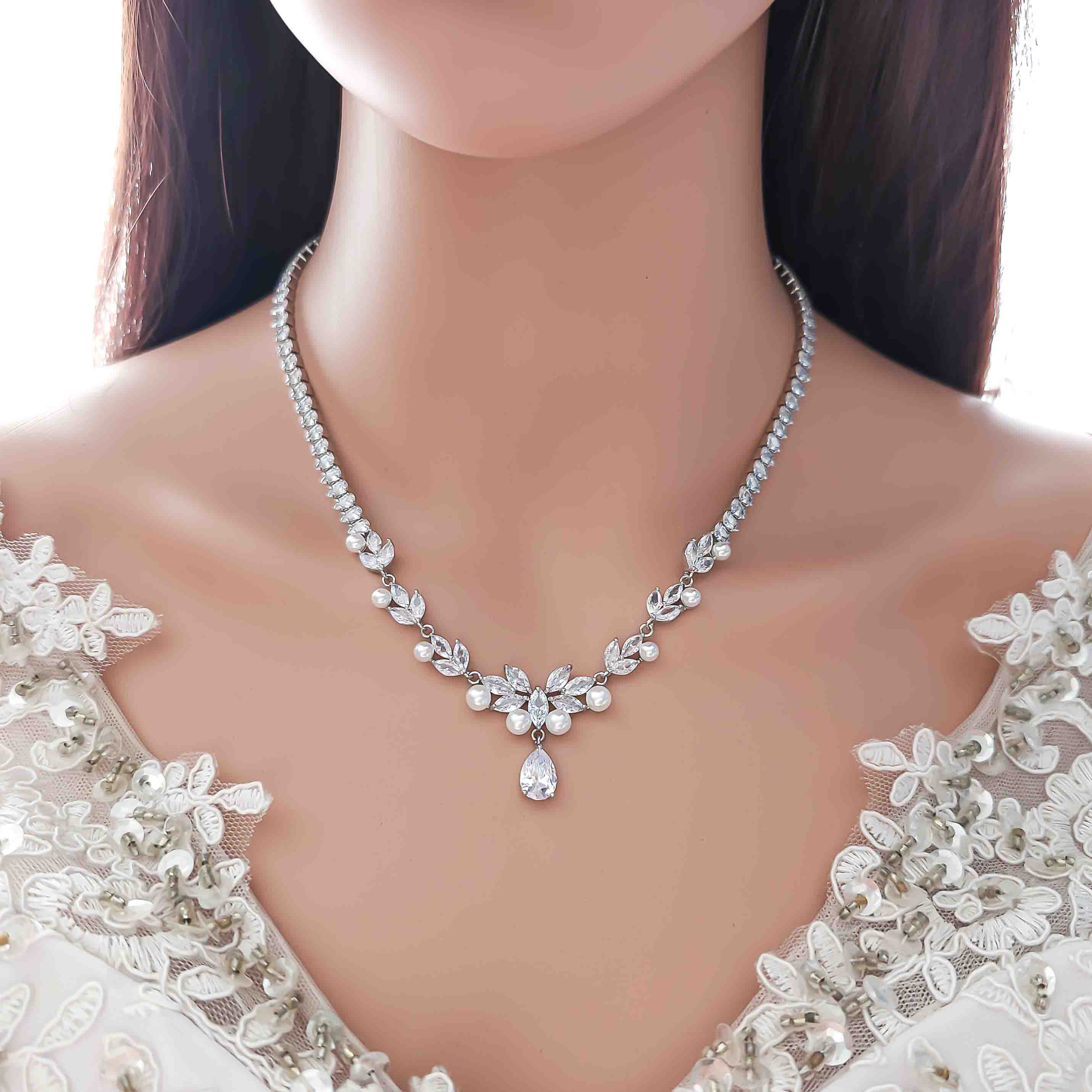 Sparkling diamond jewellery trends every bride-to-be must bookmark - Times  of India