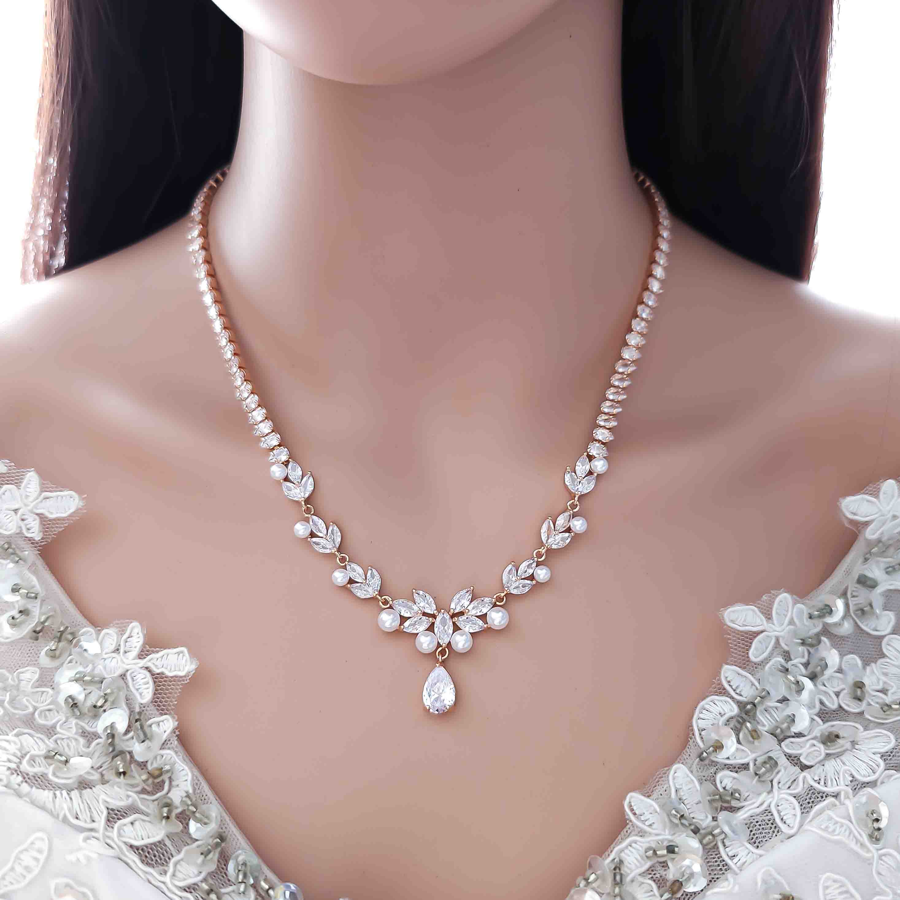 Amazon.com: Asooll Bridal Pearl Necklace Earring Set Silver Rhinestone Wedding  Jewelry Set Bride Choker Necklace Accessories for Women(Set of 3):  Clothing, Shoes & Jewelry