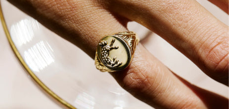 Ingwe Safari Signet Ring by Anna Rosholt.