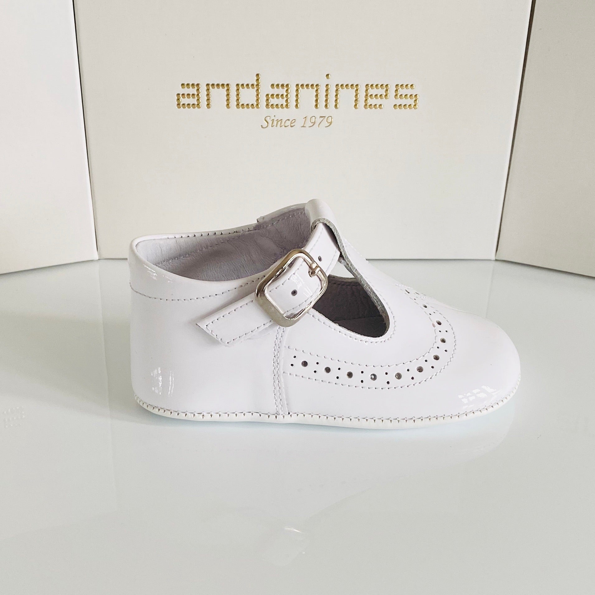 andanines pram shoes
