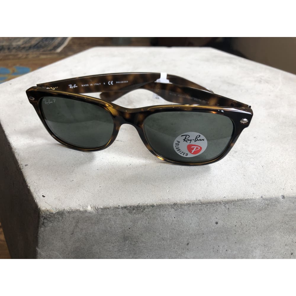 new wayfarer polarized ray ban