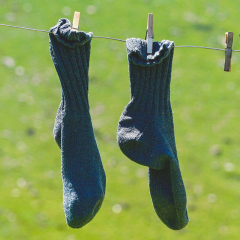 How to dry your socks