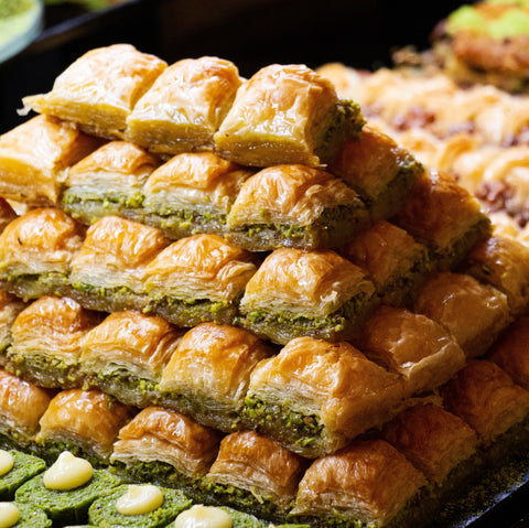 A pyramid of pistachio baklava