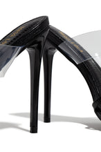 Load image into Gallery viewer, black single sole heel 
