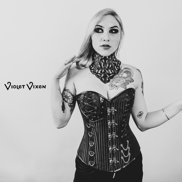 How to Lace Your Corset – Violet Vixen