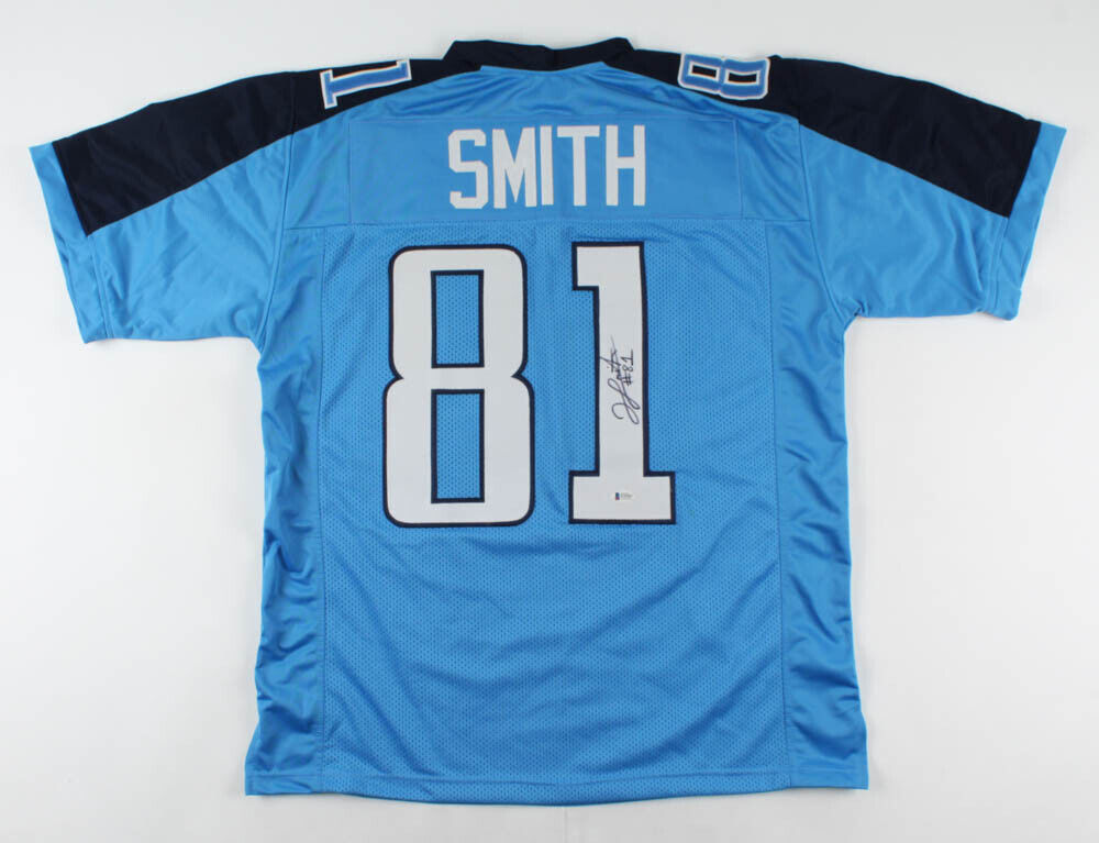 Jonnu Smith Signed Tennessee Titans Jersey (Beckett COA) 2017 3rd Rd P –