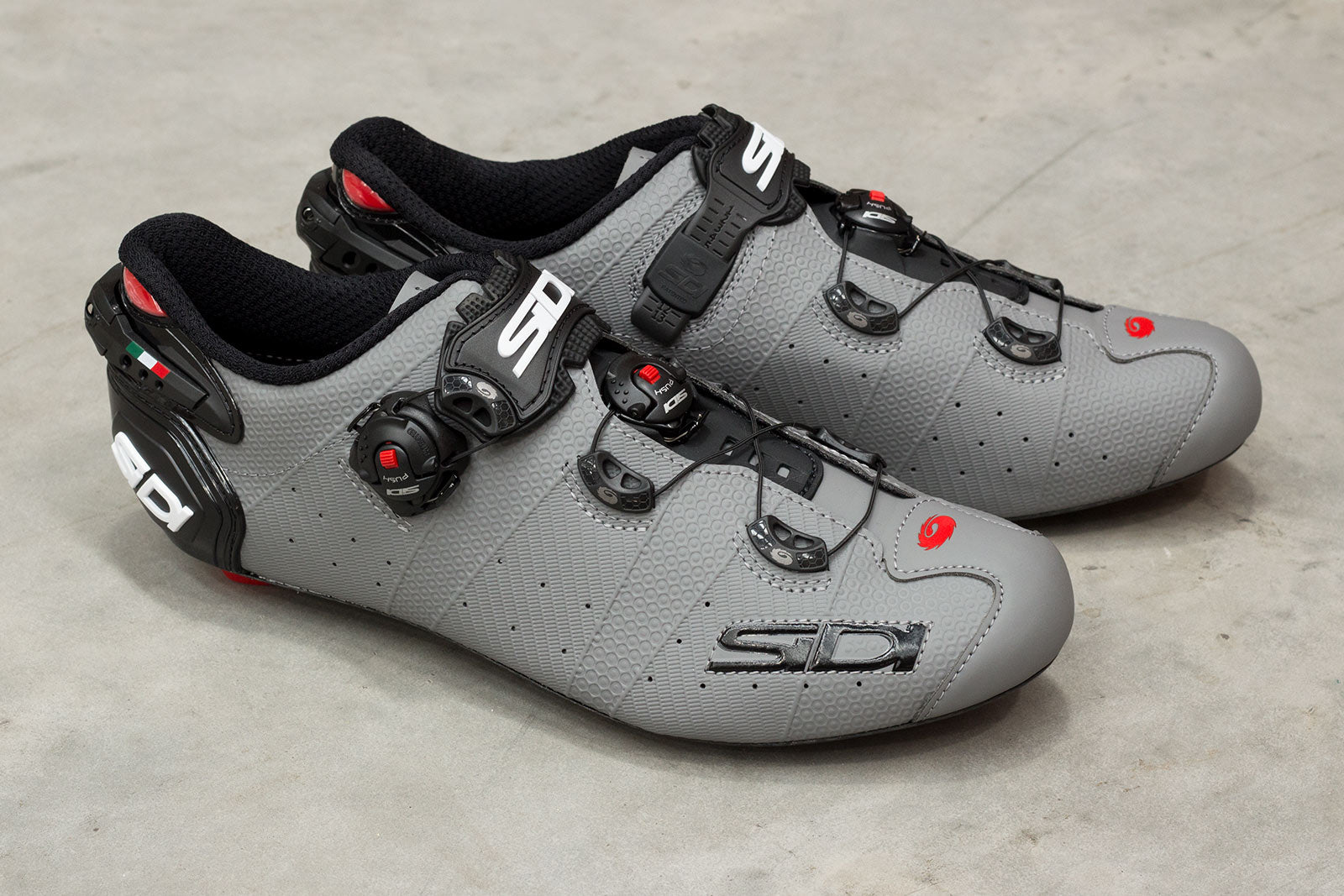 sidi wire 2 carbon weight