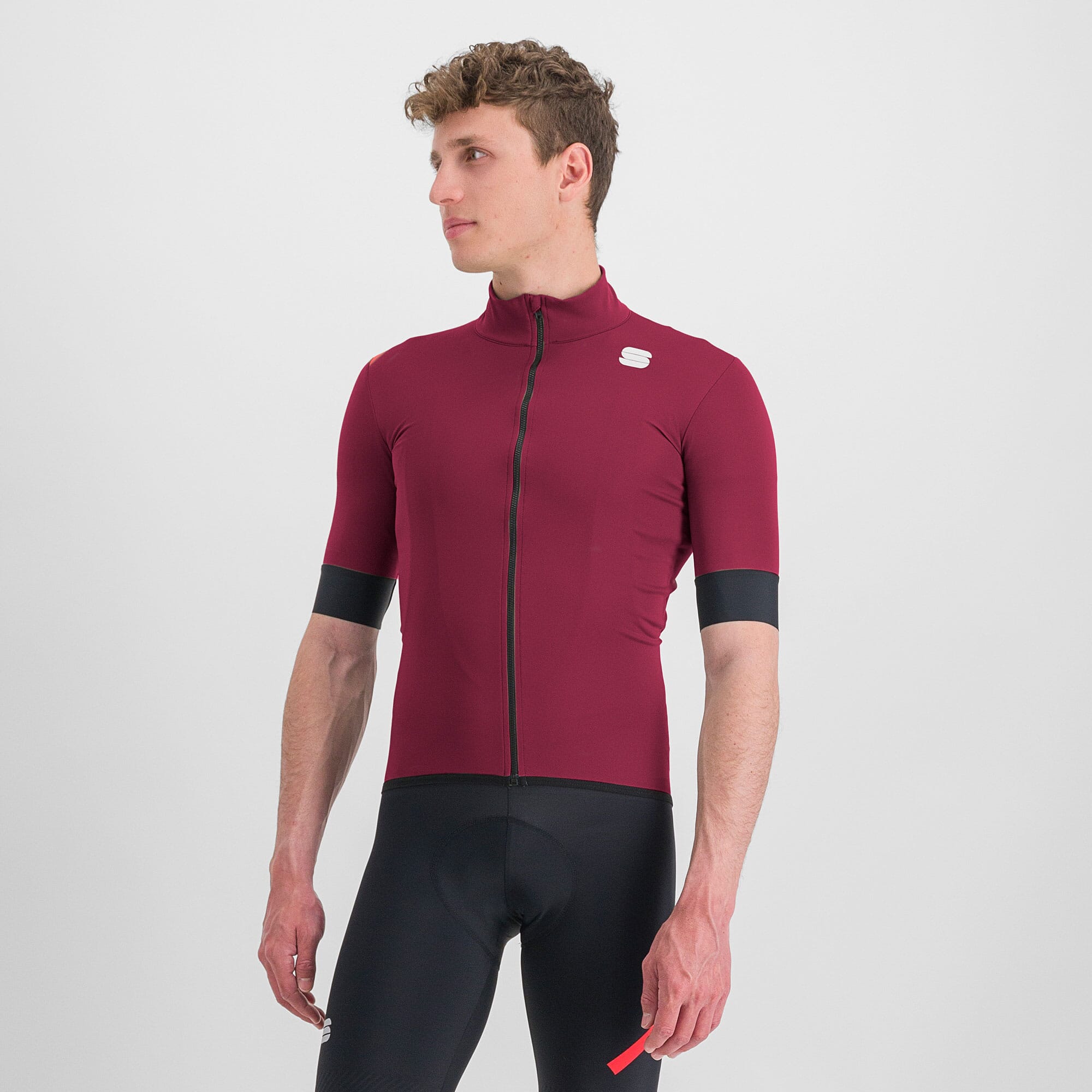 Saddleback Sportful Fiandre Light NoRain Short Sleeve Jacket | FREE Delivery over £20 + FREE Returns + Extra 15% off First Order.