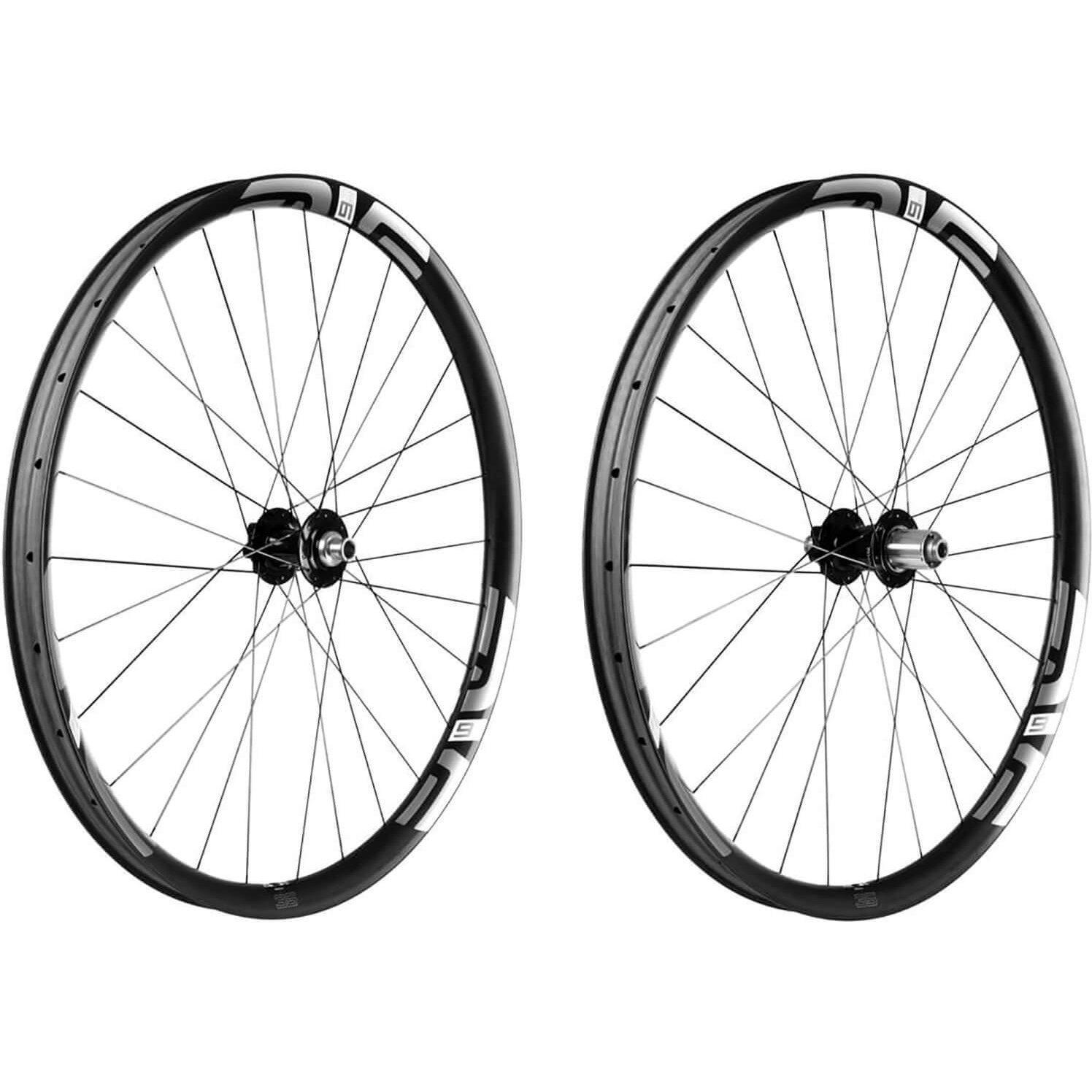 Saddleback ENVE M635 MTB Wheelset – Chris King Hubs | FREE Delivery over £20 + FREE Returns + Extra 15% off First Order.