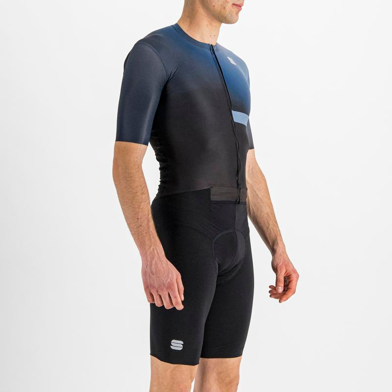 Body of model wearing Sportful Bomber Suit