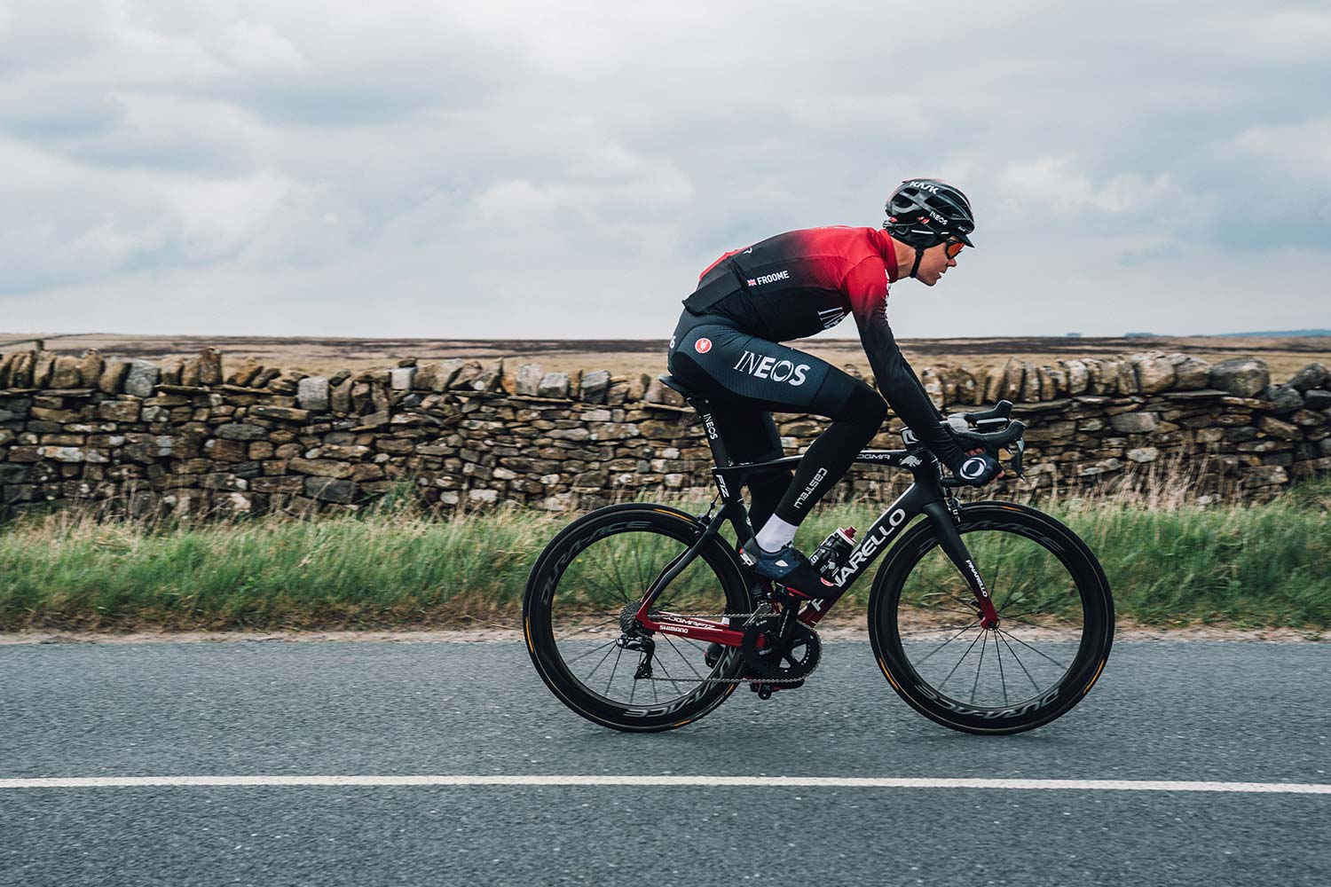 team ineos orange kit