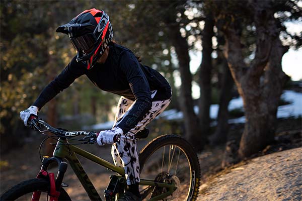 Troy Lee Designs 2023 helmet overview: which helmet is right for me? –  Saddleback Elite Performance Cycling