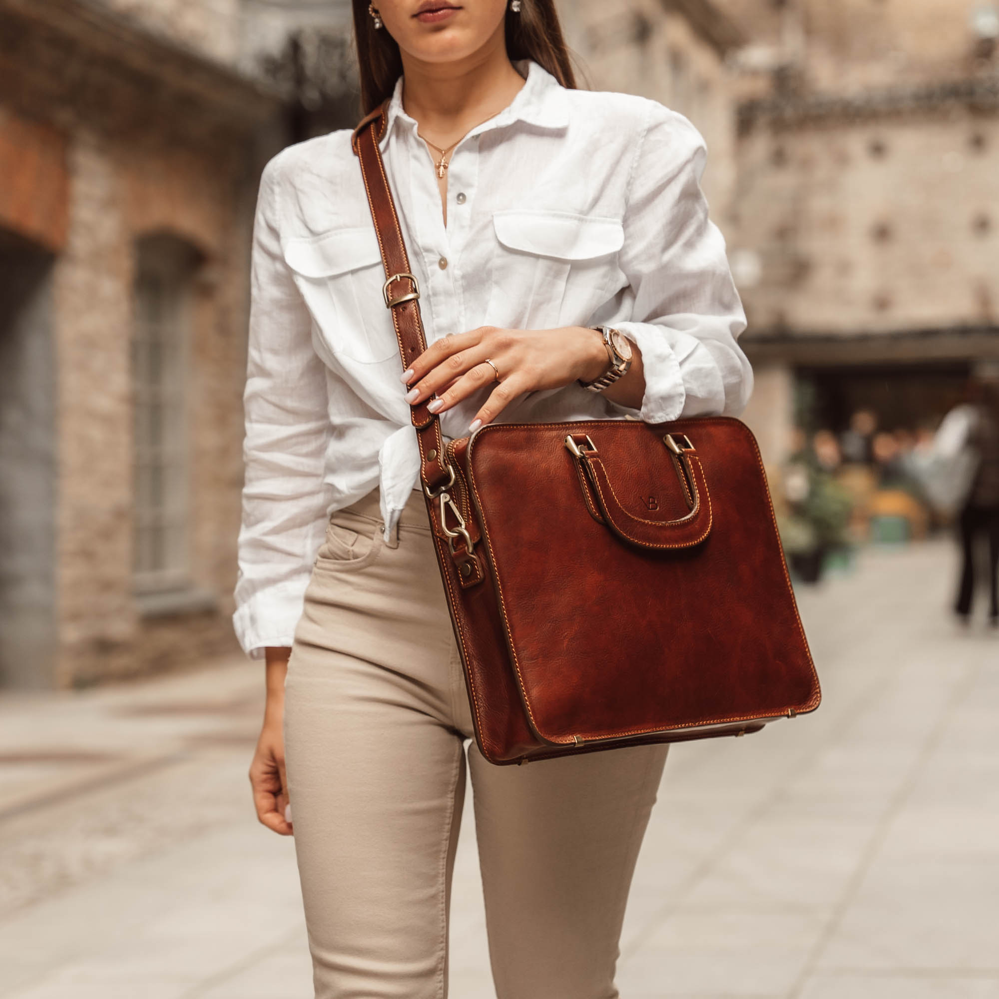Luxury Women's Laptop Case  Quality & Style - Shop Today!