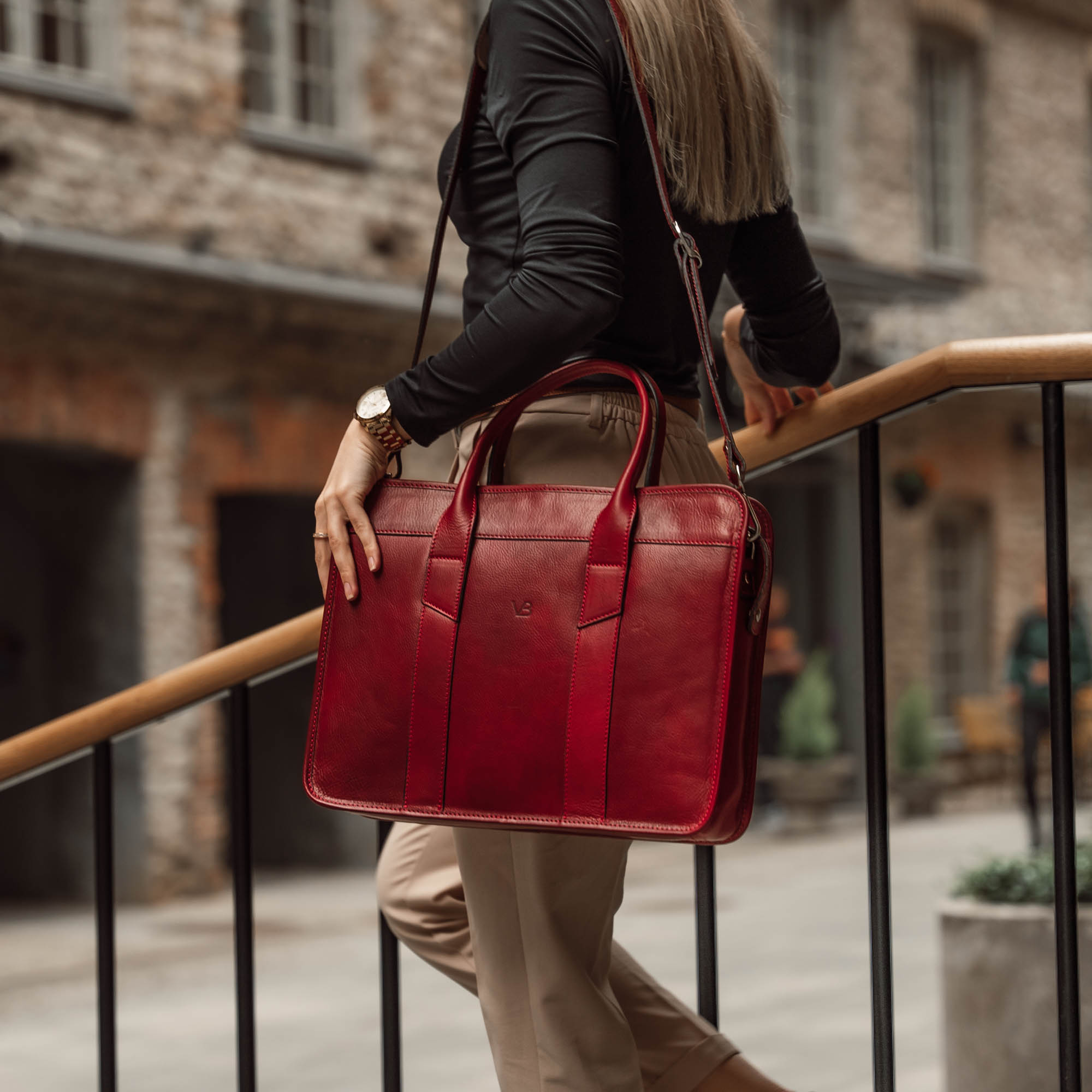 Women's Leather Travel Bags & Luggage - Von Baer