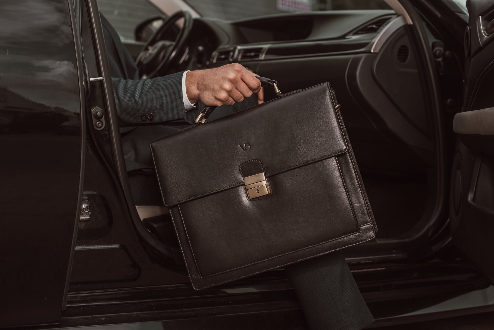 Leather Briefcase - Full Grain Leather Briefcases for Men | Luxury ...