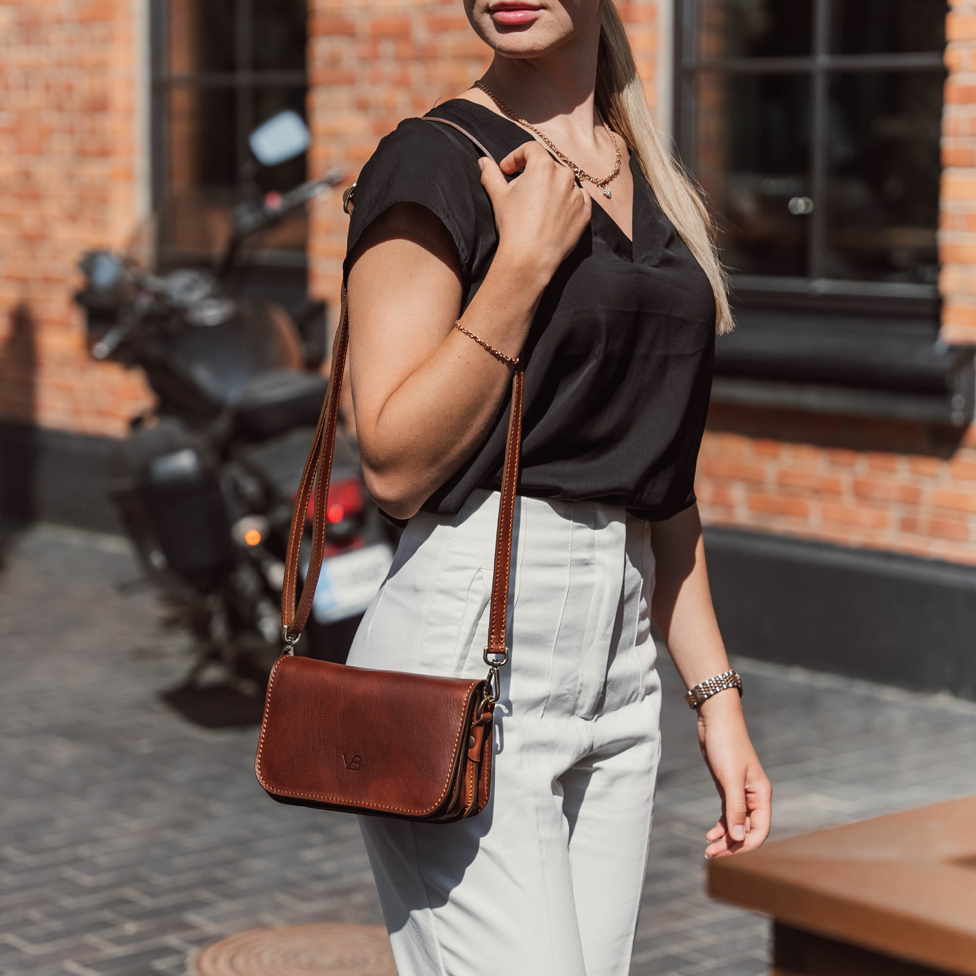Womens Leather Shoulder Bags - Von Baer