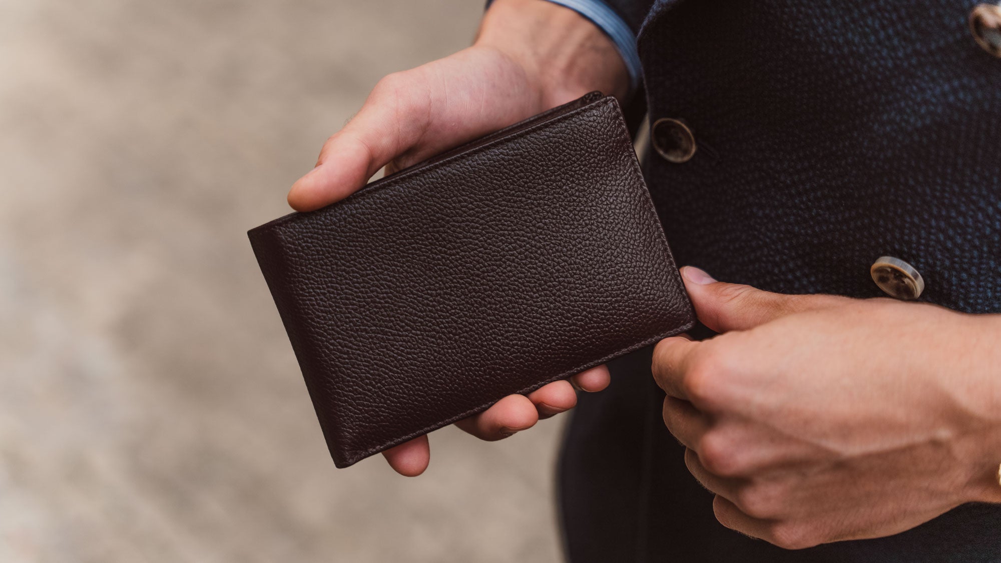 Cardholders and Passport Cases - Men Luxury Collection