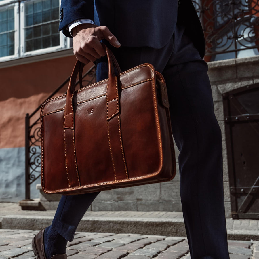 Best Leather Messenger Bags for Men 2023 – Von Baer