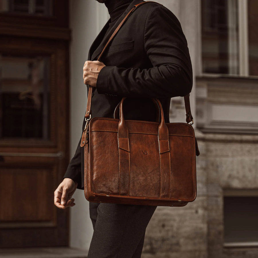 Messenger Bag Types & Style Guide – Von Baer