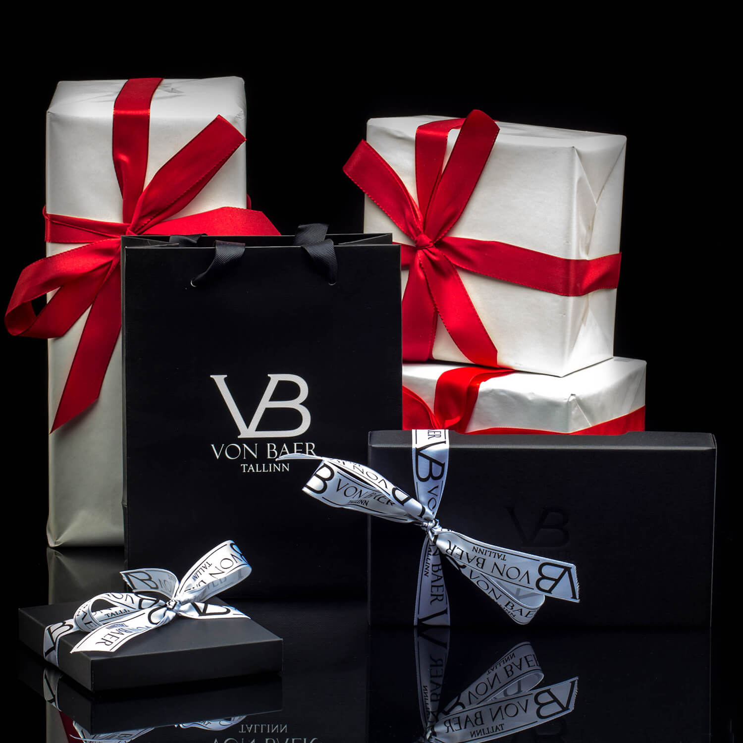 Give Luxury Gifts for Men: Holiday Gifts for Him