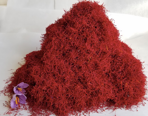 pile of dried saffron 