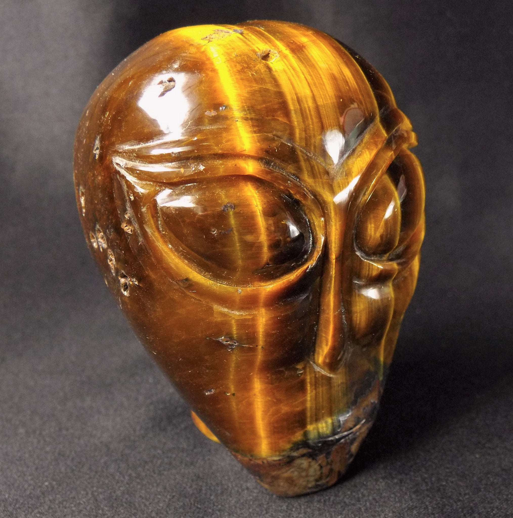 tiger eye stone skull