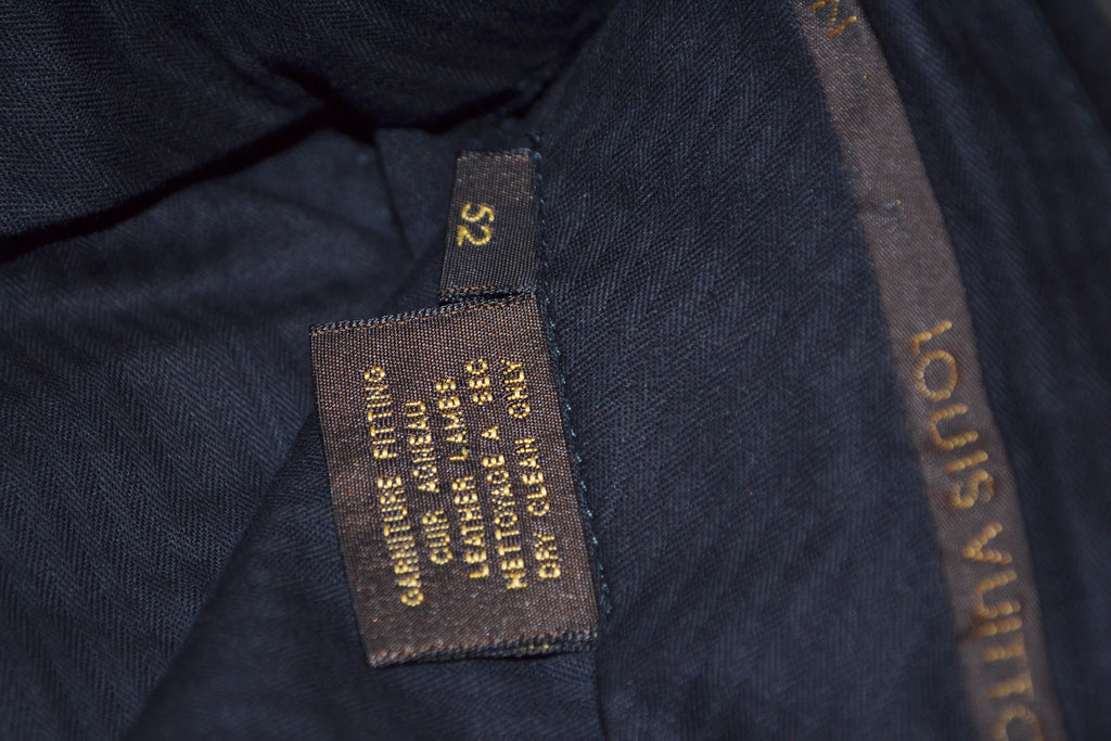 Authentic Louis Vuitton Black Pants Size 52 – Italy Station