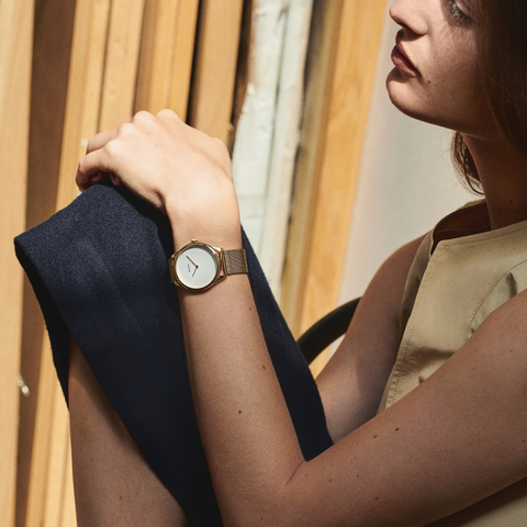 minimalist watch women with mesh strap lune by nacre watches
