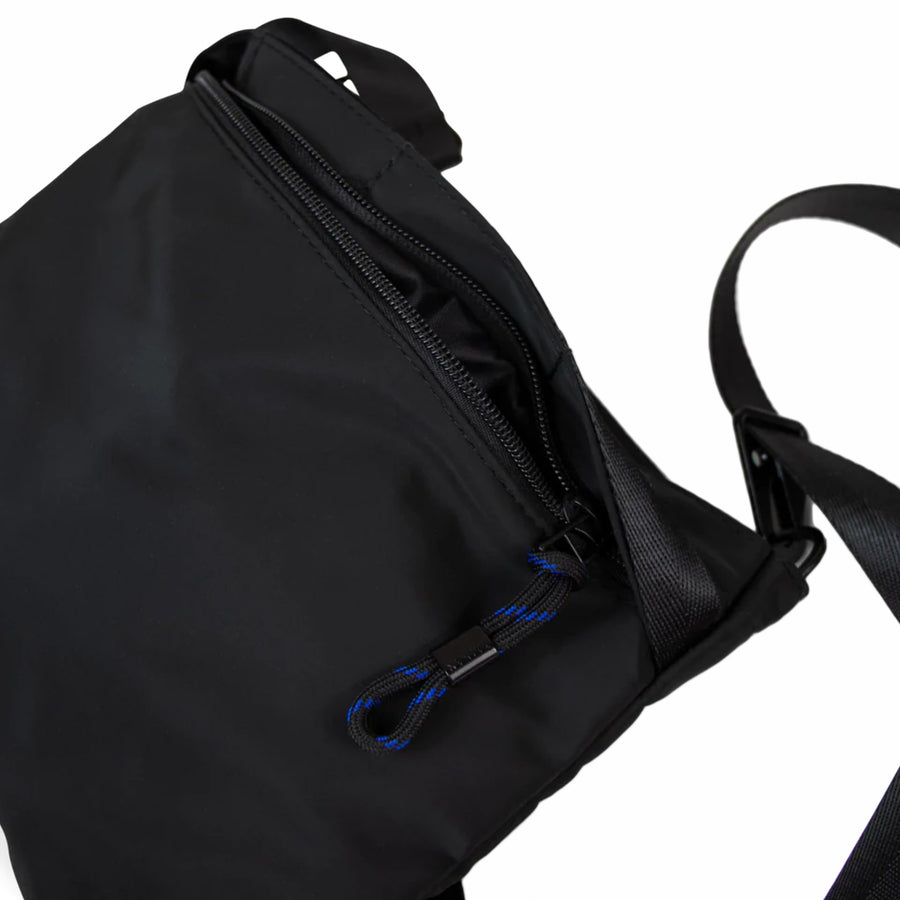 August – Taikan Sukhoi Bag (Black)