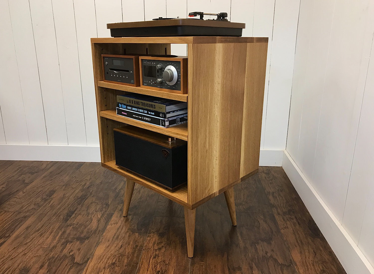 Quartersawn White Oak Vertical Turntable And Stereo Console