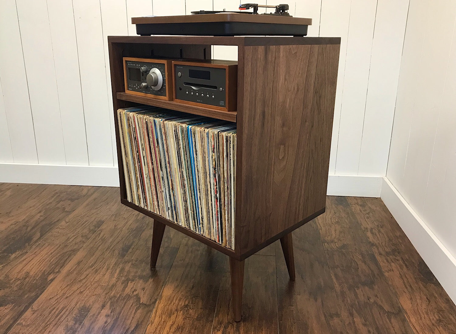 Modern Turntable Cabinet for Living room