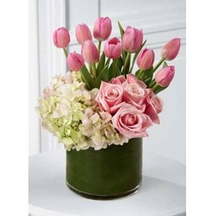 EXCLUSIVO | Arreglo Floral de Tulipanes y Rosas – Laurel Floristería