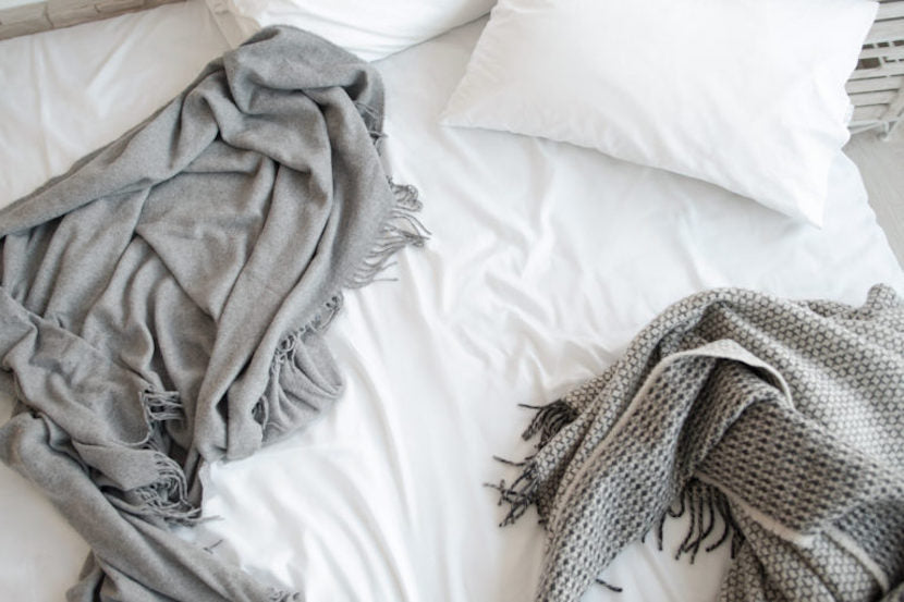 Dirty sheets that can be the cause of acne breakouts